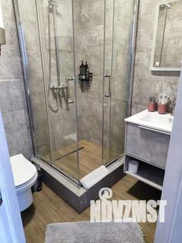 Студия квартира, посуточно, 40м2, 2/2 этаж