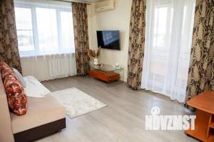 2-к квартира, посуточно, 45м2, 7/10 этаж