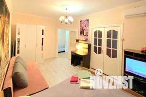 1-к квартира, посуточно, 40м2, 3/10 этаж