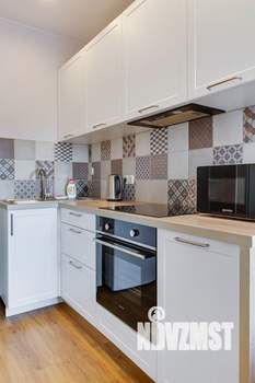 Студия квартира, посуточно, 30м2, 3/9 этаж