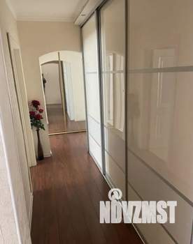 Студия квартира, посуточно, 65м2, 2/6 этаж