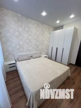 1-к квартира, посуточно, 38м2, 4/21 этаж