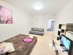 1-к квартира, посуточно, 38м2, 8/9 этаж