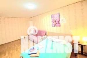 1-к квартира, посуточно, 33м2, 7/10 этаж