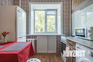 1-к квартира, посуточно, 32м2, 3/5 этаж