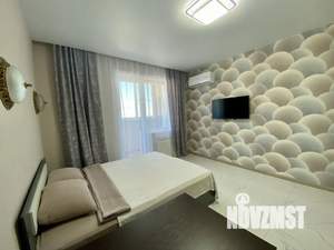 Студия квартира, посуточно, 28м2, 15/19 этаж