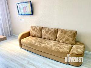 Студия квартира, посуточно, 40м2, 12/25 этаж