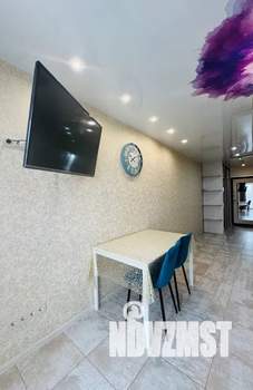 Студия квартира, посуточно, 30м2, 11/18 этаж