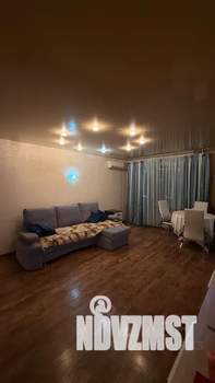 Студия квартира, посуточно, 36м2, 2/5 этаж