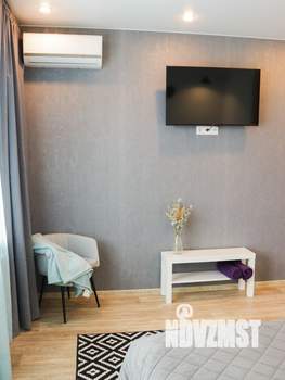 1-к квартира, посуточно, 32м2, 11/16 этаж