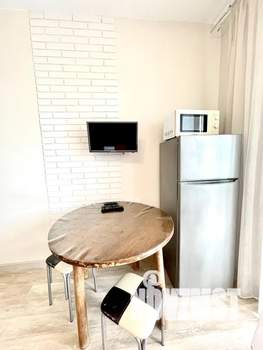 1-к квартира, посуточно, 40м2, 18/23 этаж