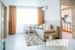 2-к квартира, посуточно, 45м2, 4/5 этаж