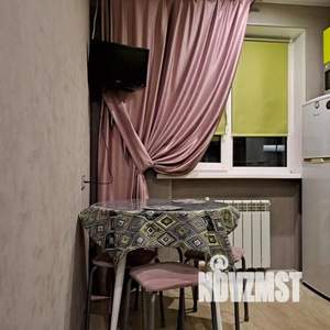 2-к квартира, посуточно, 44м2, 1/1 этаж