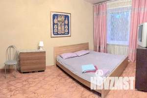 1-к квартира, посуточно, 33м2, 3/3 этаж