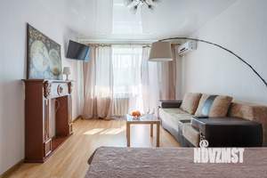 1-к квартира, посуточно, 35м2, 4/12 этаж