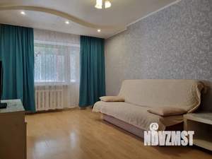 1-к квартира, посуточно, 32м2, 3/5 этаж