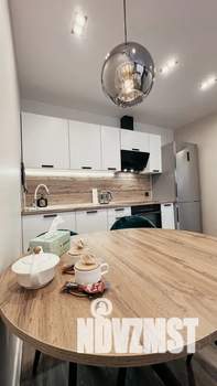 1-к квартира, посуточно, 39м2, 7/10 этаж