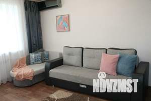 1-к квартира, посуточно, 32м2, 8/10 этаж