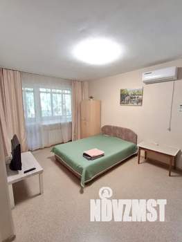 1-к квартира, посуточно, 32м2, 3/5 этаж