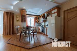 2-к квартира, посуточно, 80м2, 1/1 этаж