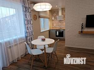 1-к квартира, посуточно, 42м2, 4/5 этаж