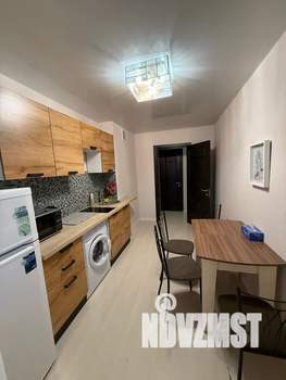 1-к квартира, посуточно, 34м2, 3/25 этаж