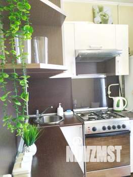 1-к квартира, посуточно, 32м2, 4/6 этаж