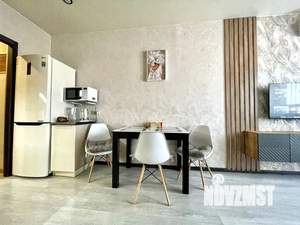 1-к квартира, посуточно, 40м2, 18/25 этаж