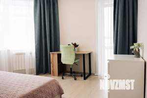 2-к квартира, посуточно, 70м2, 6/25 этаж