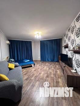 1-к квартира, посуточно, 41м2, 6/9 этаж