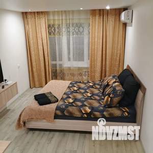 1-к квартира, посуточно, 37м2, 10/10 этаж