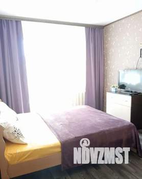 1-к квартира, посуточно, 34м2, 1/10 этаж