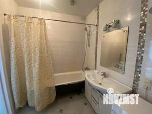 1-к квартира, посуточно, 38м2, 4/10 этаж