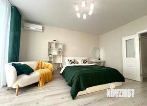 1-к квартира, посуточно, 50м2, 17/27 этаж