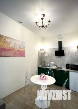 1-к квартира, посуточно, 40м2, 2/2 этаж