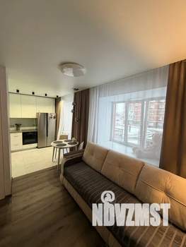 Студия квартира, посуточно, 32м2, 2/10 этаж