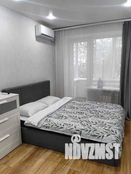 1-к квартира, посуточно, 30м2, 4/4 этаж
