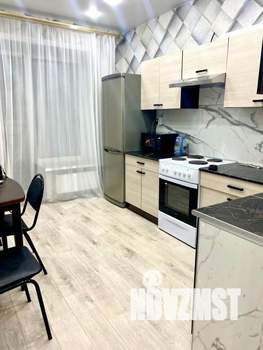 1-к квартира, посуточно, 56м2, 1/1 этаж