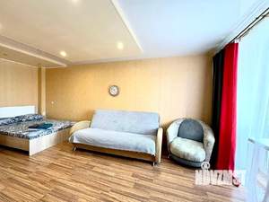 Студия квартира, посуточно, 35м2, 7/9 этаж