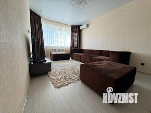 1-к квартира, посуточно, 40м2, 3/18 этаж