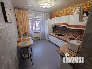 1-к квартира, посуточно, 33м2, 3/3 этаж