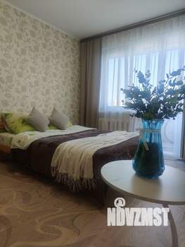 1-к квартира, посуточно, 35м2, 8/10 этаж