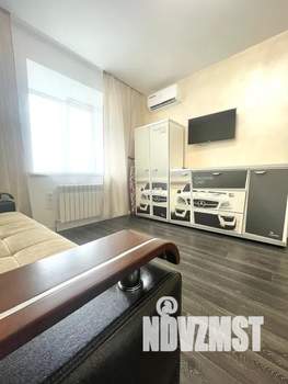 1-к квартира, посуточно, 35м2, 13/16 этаж