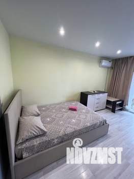 Студия квартира, посуточно, 25м2, 3/22 этаж