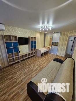 1-к квартира, посуточно, 40м2, 4/5 этаж