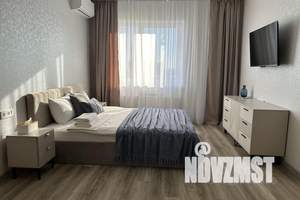 1-к квартира, посуточно, 40м2, 6/16 этаж