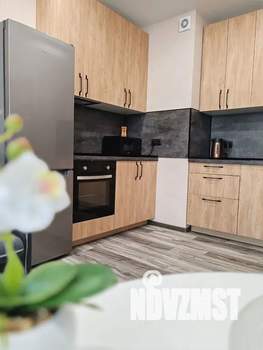 1-к квартира, посуточно, 35м2, 18/19 этаж