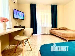 1-к квартира, посуточно, 38м2, 12/25 этаж