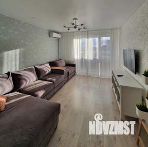 Студия квартира, посуточно, 30м2, 10/22 этаж