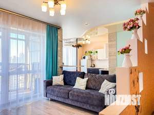 Студия квартира, посуточно, 40м2, 11/17 этаж